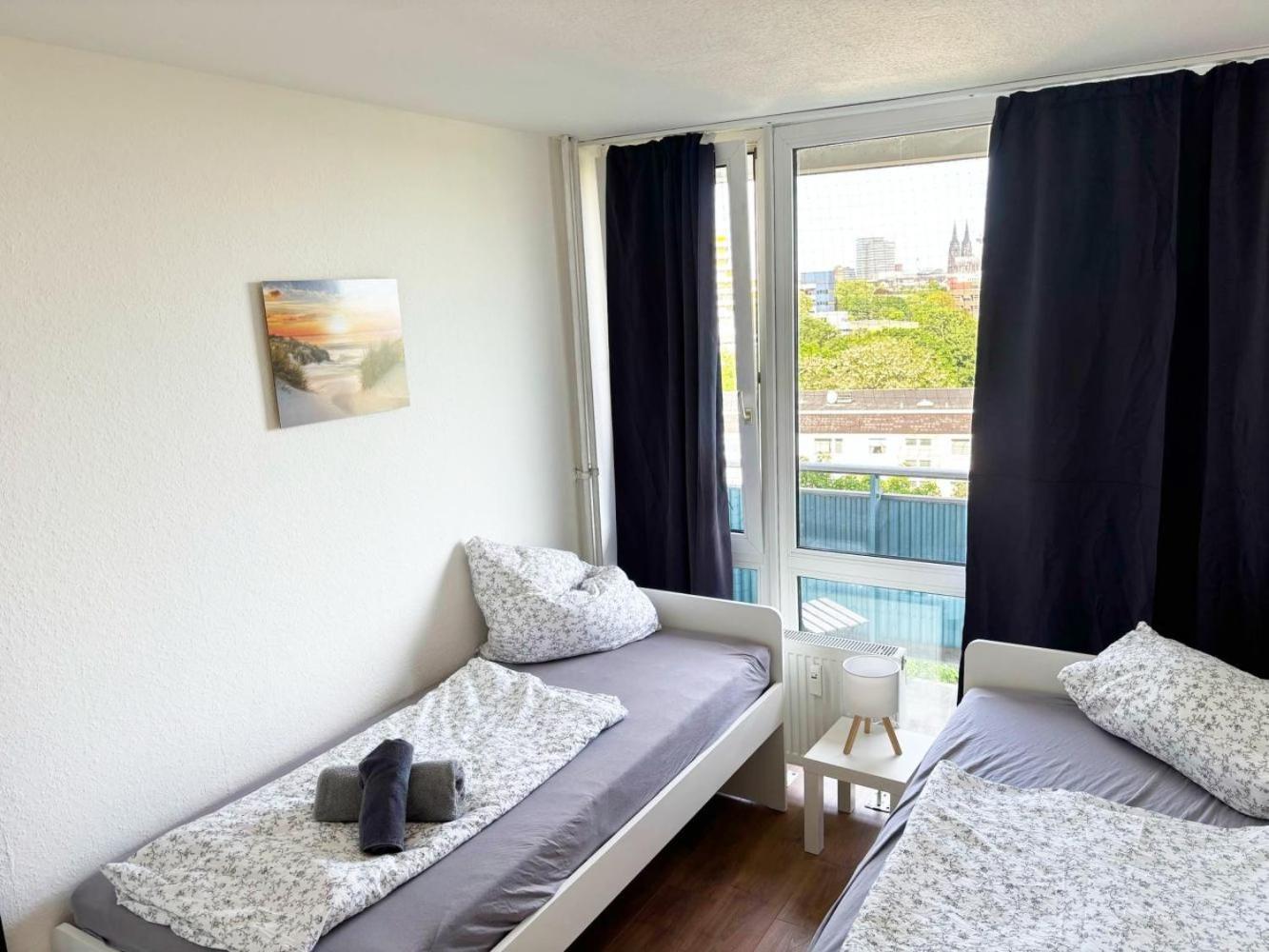 Cologne Fair Apartment With Cathedral View Buitenkant foto
