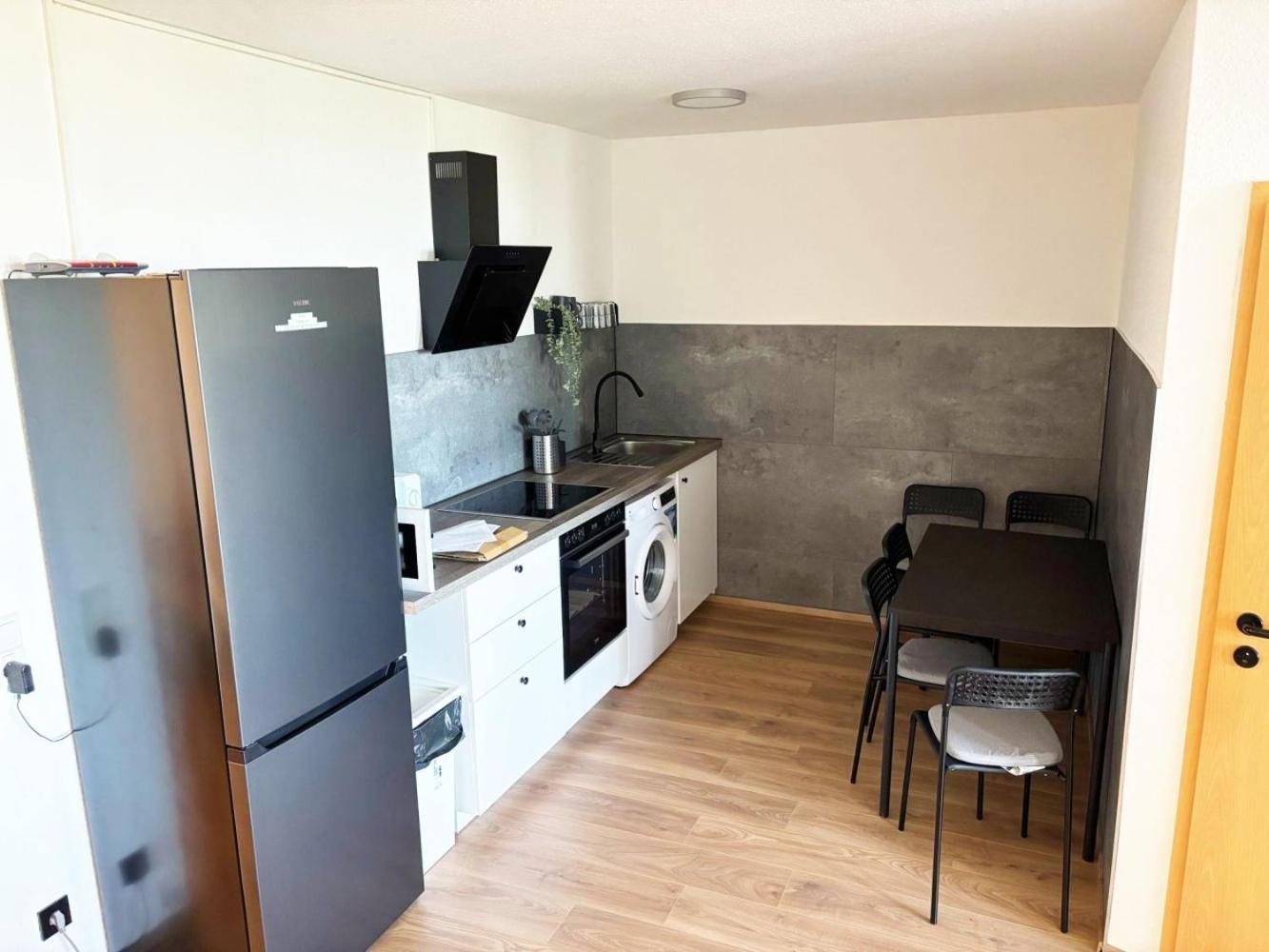 Cologne Fair Apartment With Cathedral View Buitenkant foto