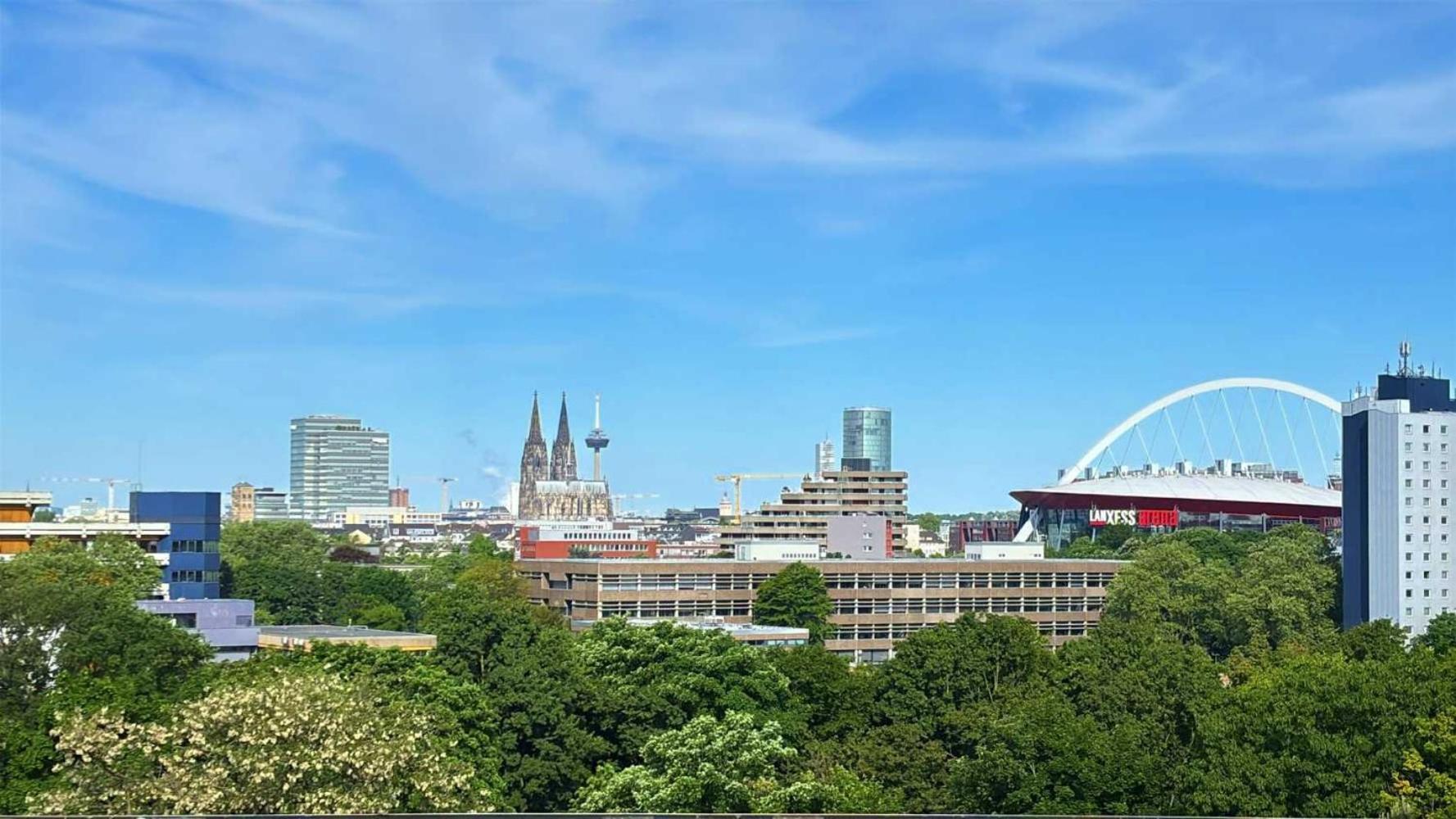 Cologne Fair Apartment With Cathedral View Buitenkant foto